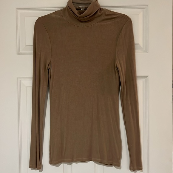 Three Dots Turtleneck - Picture 1 of 9